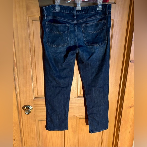 ⭐️Gap 1969 Real Straight Jeans⭐️ - Picture 4 of 11